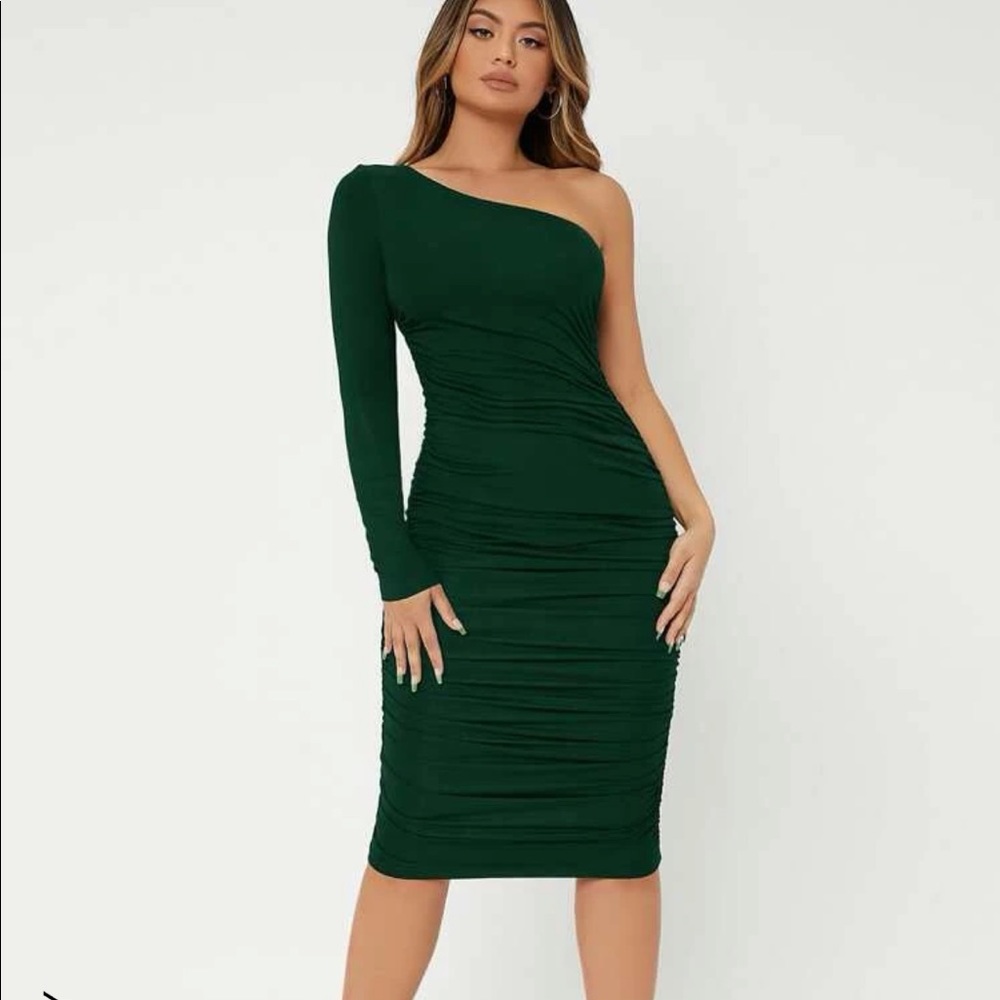 Strapless ruched body con